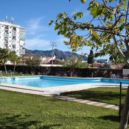 Garden With Direct Access To Pool Apartamento *